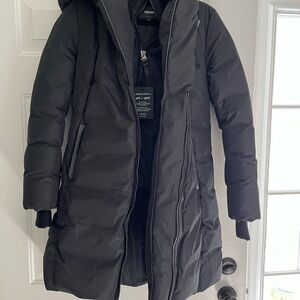 New Mackage Women's Black Puffer Jacket size S/M